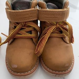 London Fog little boys camo boots